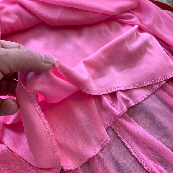 Gorgeous Roxette Pink and Black High-Low Dress, Girl's Size 12. - Picture 11 of 13